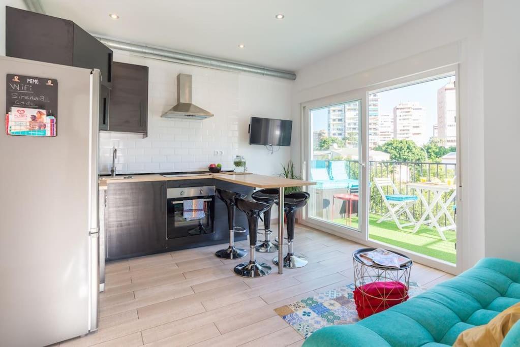 Sea View W/ 2 Rooms, Beach: 1 Minute Apartment Torremolinos